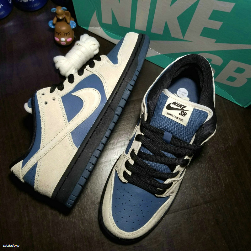 NIKE SB DUNK灰蓝雷神板鞋