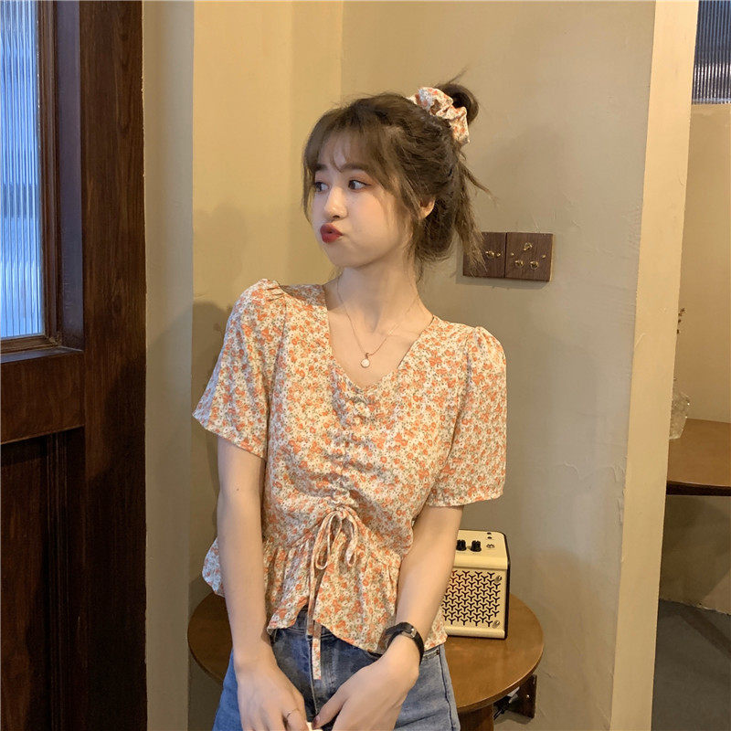 Shredded flower V-neck chiffon shirt womens summer design sense niche light familiar tie with short very fairy chic top super fairy