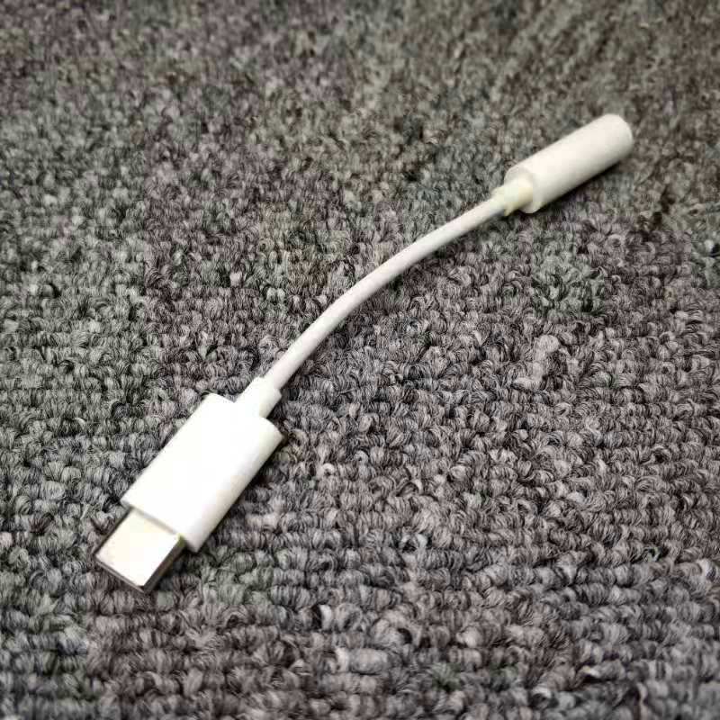 typec to 3.5 port transfer cable with chip transfer wire and ordinary wire different high-end wire