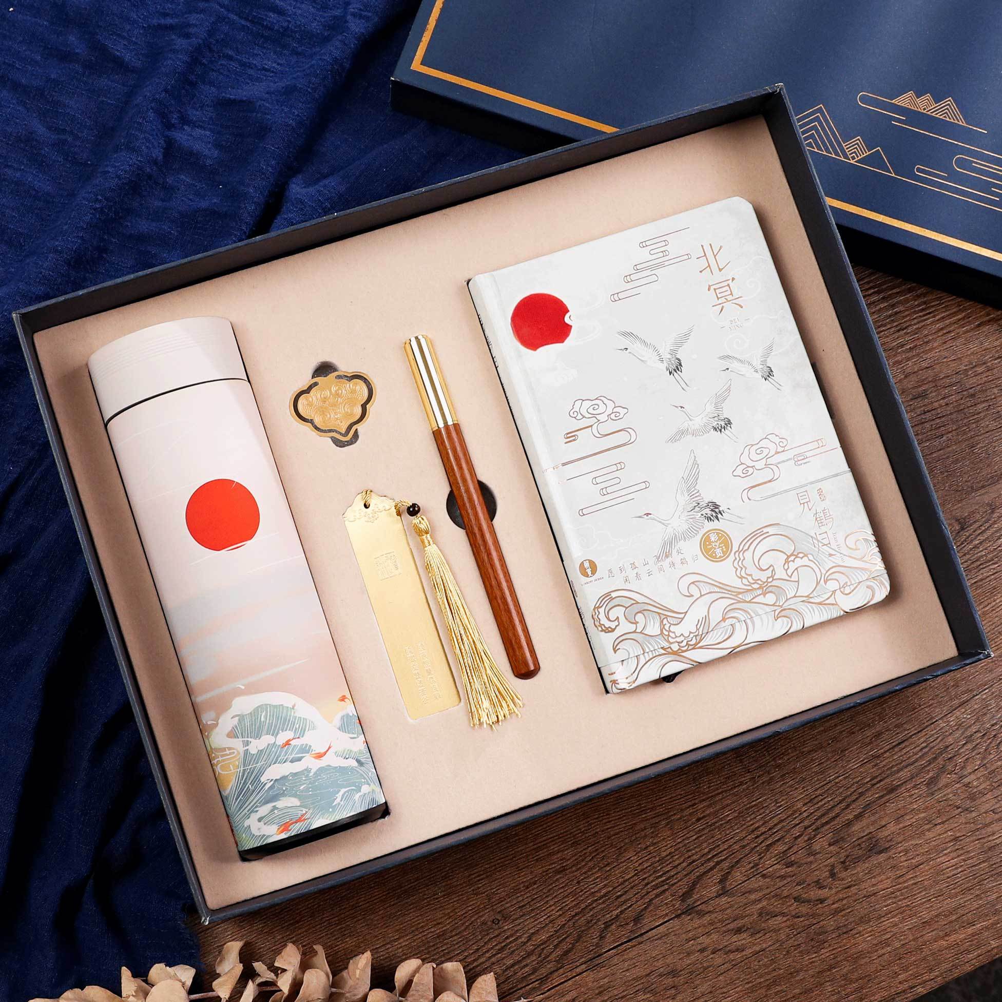 故宫文创礼品中国风手帐礼盒套装手账本古风记事本学生毕业笔记本子