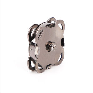 Plum blossom magnetic buckle buckle metal magnetic buckle accessories Wallet magnetic buckle clothing hidden buckle iron buckle magnetic suction
