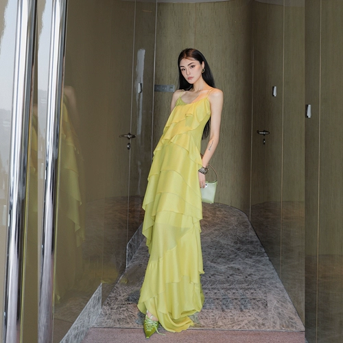 Зеленое ретро летнее дизайнерское платье для принцессы, длинная юбка, тренд сезона, яркий броский стиль