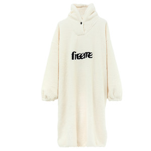 
Six Rabbits Long Lamb Fleece Home Pajamas Women Thickened Warm 2025 Autumn and Winter Pajamas Loose Version Home Clothes