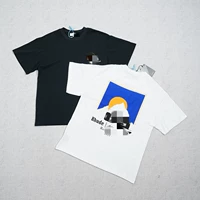 RH с коротким рукавом, черно-белые гонки на закате