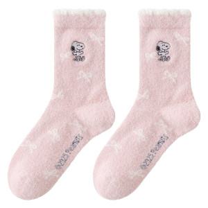 
Caramela Snoopy co-branded 2026 autumn and winter new mid-calf socks for women, warm gift box, cloud velvet sleep socks
