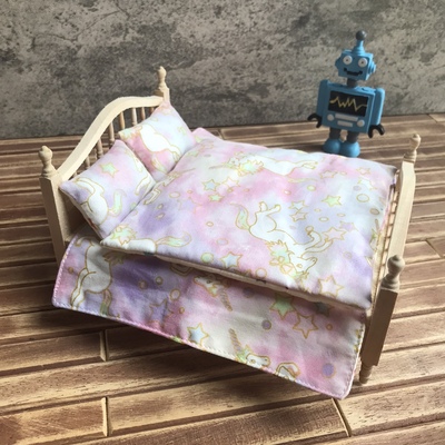 taobao agent Four pieces of four pieces of products on the wooden bed supplies 12 points BJD cotton OB11 bedding double -sided pattern quilt