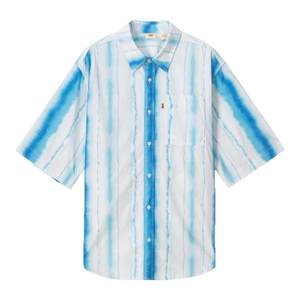 
The same Levi's Levi's ice cool series men's American retro loose short-sleeved shirt 002WR in the mall