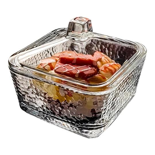 フルーツボウル 朝はビタミンチャージを忘れずに。彩り鮮やかな季節のフルーツが