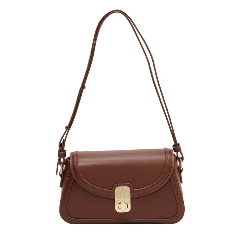 A.P.C carole チェーンショルダーバッグcamelキャメル A.P.C carole チェーンバッグcamelキャメル
