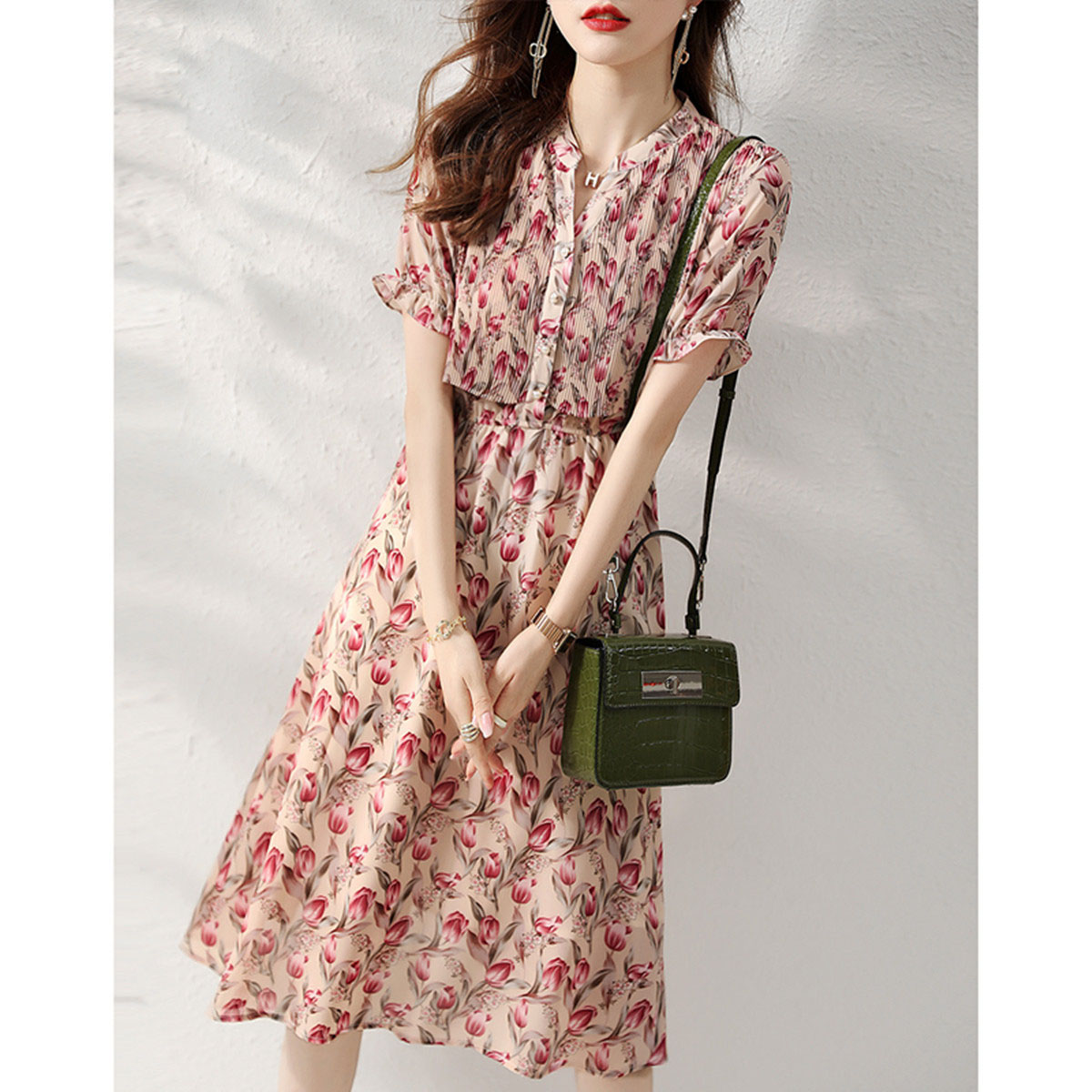 Fashionable brace, silk dress, floral print