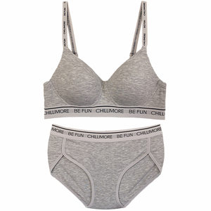 Minimalist, Comfortable, Steel Ring Free Thin Underwear Set for Girls Sports Bra with No Traces, Breathable Gathering, Large Chest Appears Small