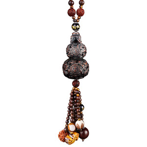 
Car hoist pendant high-end creative 2025 new jewelry ornaments interior decoration men's car peach wood hanging decoration