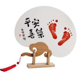 Handwritten baby full moon commemorative hand and foot print ornaments