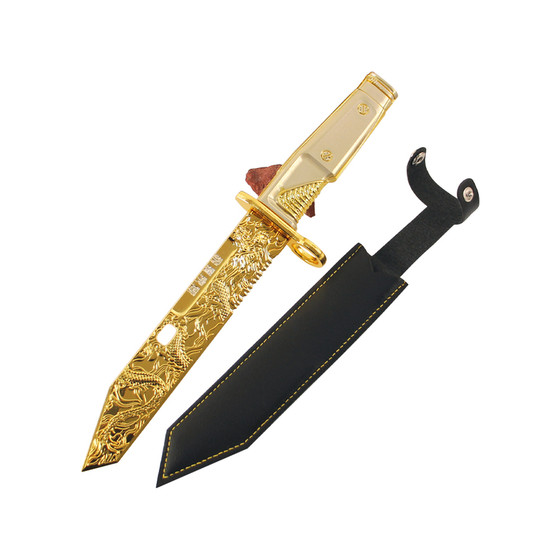 
Genuine Dragon Tooth Knife Model Delta Action Peripheral Alloy Metal Toy Ornament Unsharpened Spot