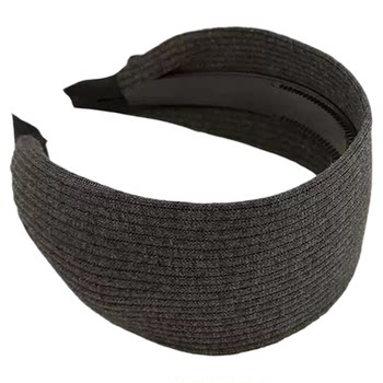 Simple and elegant wide-brimmed headband that does not strangle your head and stabilizes your head
