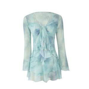 
Shu Qing slightly fat swimsuit for women 2025 blooming long-sleeved blouse sexy bikini four-piece set for fat mm hot spring swimsuit