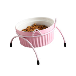Iron water bowl stand protects cats’ cervical vertebrae