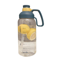 Graduated plastic water cups for women and men with straws for water bottles