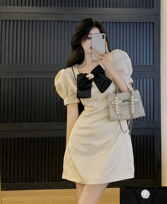 taobao agent Summer dress, fitted mini-skirt, brace, Chanel style, french style, square neckline, puff sleeves, A-line