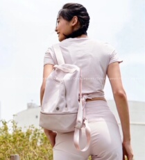 Сумка lulu原厂city adventurer 运动背包瑜伽健身休闲双肩包防水户外女