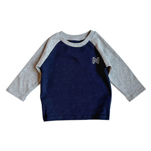 
New Korean version of children's color-blocked long-sleeved T-shirts, spring and autumn thickened round-neck bottoming shirts, fashionable tops for men and women for babies