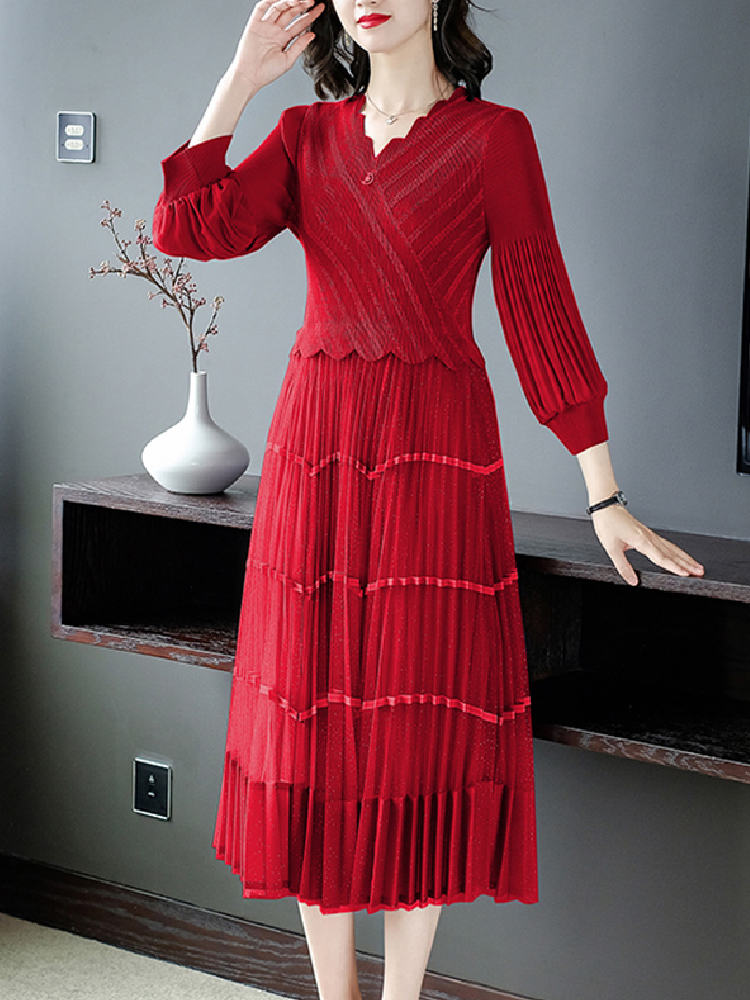 2022 new spring middle-aged mother red lace dress elegant western style skirt ladies high-end women's clothing