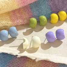 Spring outing~Instagram style colorful sugar bean earrings, 2024 new popular and personalized minimalist earrings for girls