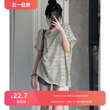 Hong Kong style loose fitting slimming short sleeved T-shirt for women