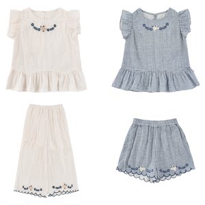 
Young girl's suit summer new cute short-sleeved doll shirt cool and versatile shorts loose nine-point casual pants