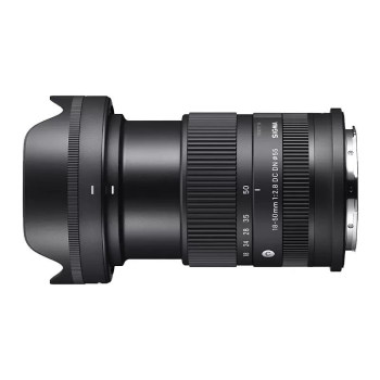 Sigma 18-50mmf2.8 half-frame zoom lens