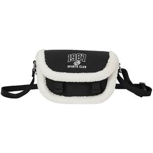 
Xtep shoulder bag couple model 2024 autumn retro casual portable commuting bag versatile sports shoulder bag