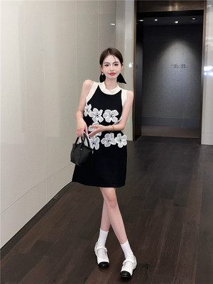 taobao agent Black three dimensional summer knitted dress, fitted brace, mini-skirt, flowered, with sleeve
