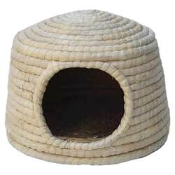 Hand-woven straw nest chinchilla Dutch pig rabbit