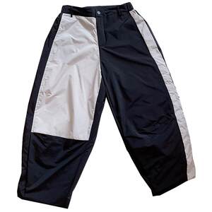 
High-end down pants for women 2024 new contrasting color fashionable loose winter white duck down European fashion eight-nine-nine-cropped pants