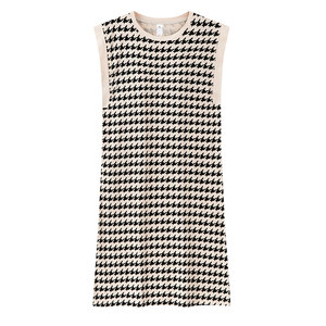 
Integrated vest nightgown with chest pad for women's summer sleeveless mid-length houndstooth pajama Korean version for outdoor wear
