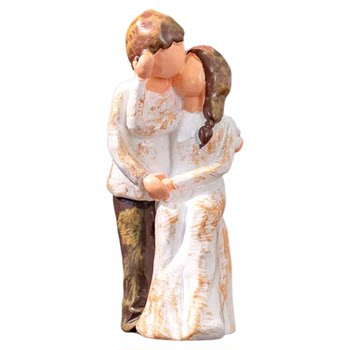 
Micro landscape creative realistic kissing couple doll ornaments