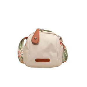
Waterproof nylon cloth crossbody bag for women 2026 new large capacity shoulder bag casual niche design commuter bag