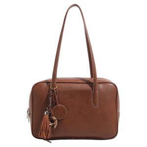 
Simple and high-quality large capacity bowling toast bag commuting versatile underarm handbag fashionable ladies shoulder bag