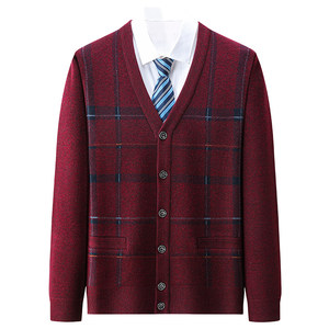 
Middle-aged and elderly father wears knitted cardigan in zodiac year red winter middle-aged men's sweater jacket warm base shirt