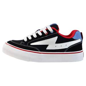 
Canvas men's shoes spring 2026 new casual trend versatile Korean version lightweight soft sole black work sneakers