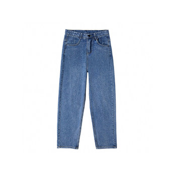 Wide-leg jeans for women with pear-shaped bodies~