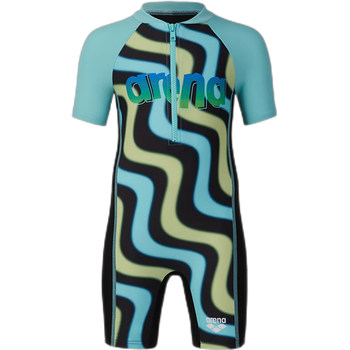 Arina's short -sleeved swimsuit connects sunscreen clothes
