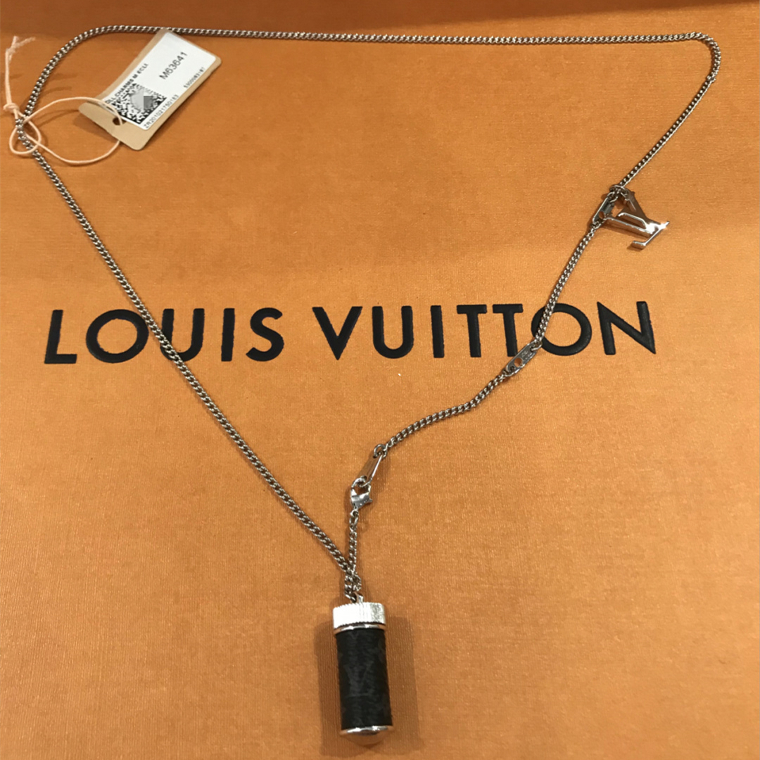 Bones necklace by Louis Vuitton, Louis Vuitton