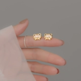 Серьги, красный небольшой дизайнерский оберег на день рождения, коллекция 2022, тренд сезона