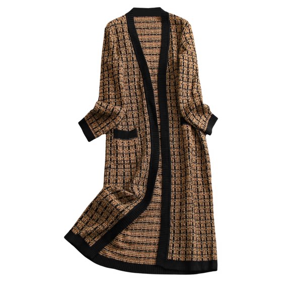 
Small fragrance style French contrasting V-neck long loose 2025 autumn new long-sleeved jacket cardigan sweater women V611