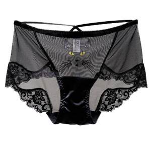 绣 Heart lace embroidered sexy underwear Ms. New Summer Summer thin hips Pure cotton crotch comfortable medium waist flat trousers
