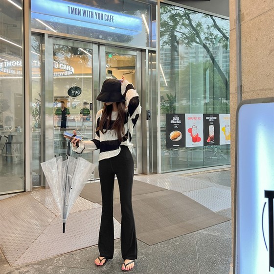한국 구매 동대문 여성용 검은색 얇은 바지 여름 2024 신상 하이웨이스트 팬츠 살짝 플레어 팬츠