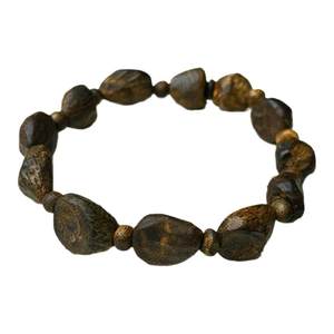 
Nine-point Shenqian agarwood tree ding bracelet genuine chess Nano brand Buddhist beads men and women wooden bracelets clean and simple