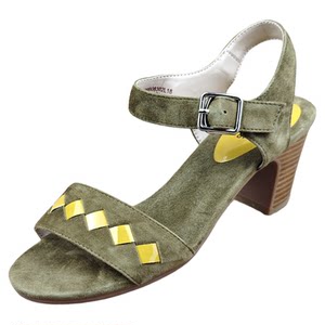 
Brand withdrawal of cabinets and clearance of women's shoes genuine leather thick heel fashion sandals sheepskin one-strip women's sandals high heel sandals