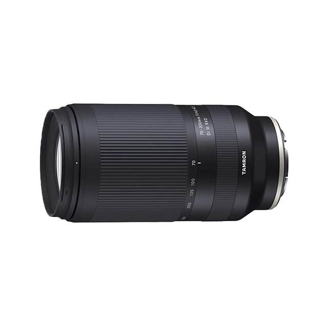 Self-operated Tamron 70-300mm full-frame telephoto lens